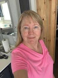 I'm not having a bad day. I'm just having an "I don't feel like anything"  day. And my favorite color is blue.