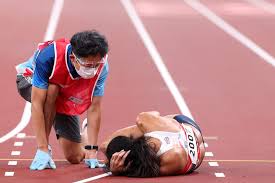 Her career has thus far seen her awarded numerous medals while breaking several. 32xw5uwnh01kym