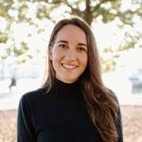 Vicky Knox's Instagram, Twitter & Facebook