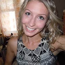 Amber Danos's Instagram, Twitter & Facebook