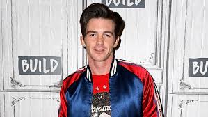 Drake bell, the former star of the nickelodeon show drake and josh, has been charged on two bell, referred to by his first name jared in the court documents, was charged with the attempted. Drake Bell Accused Of Child Endangerment Billboard