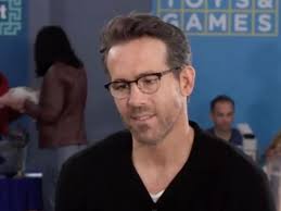 Antiques Roadshow fans floored as Hollywood's Ryan Reynolds 'makes debut'