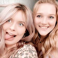 Kylie Everett and Kobe Vanderwood's Wedding Website