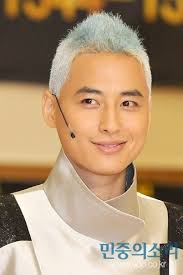 작가 유리 , 홍희수 , roal 총편수 총 36화 모두에게 미움받는 악녀 '쥬벨리안.' 싸이코패스 황태자가 제 결혼 상대라고요? ê°€ìˆ˜ ì´ì§€í›ˆ ìµœê·¼ ê·¼í™© ë° ë®¤ì§€ì»¬ ê·¼í™© ë³„ë³„í†¡í†¡