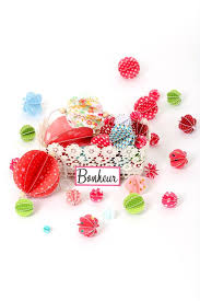 Tuto Des Boules En Papier Decoration Diy Tuto Crochet Et Papier Boule De Papier Poissons En Origami Fabriquer Deco De Noel