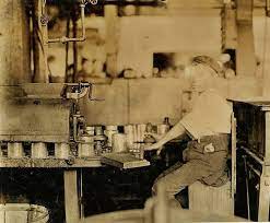 Photo Taken July 7 1909 In Baltimore Md Boy Working In J S Farrand Packing Co He Is Working At A Very Dangerous Canning M Food History History Food Myths