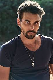 Still engaged to his fiancée rose costa? Pin De Whitney Klein Em Skeet Ulrich Series Melhores Filmes Series E Filmes