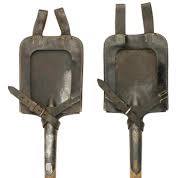 MP44.nl - German Uniforms and Equipment - Entrenching Tool