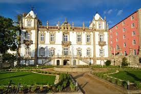 Na tentativa de se descolar da imagem de radical que acompanha o psol, freixo não descarta ter até o. File Palacio Do Freixo Fachada Jpg Wikipedia