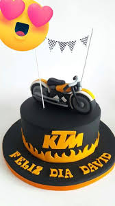 Pin By Waldir Alberto Cabello Ortiz On Fondant In 2020 Desserts Fondant Birthday Cake