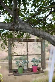 Ideen Gartendeko Alten Fenstern Baum Haengend Blumentoepfe Gartenbaume Alte Fenster Garten