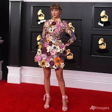 Megan thee stallion turned heads and dropped jaws at the 2021 grammys with her beauty and fashion. Xxfqbs5i9bwsym
