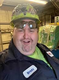 Diana Clapper's Instagram, Twitter & Facebook