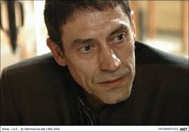 PEDRO MONGE: »COMENCÉ LAVANDO PLATOS Y TERMINÉ DISEÑANDO MENÚS PARA  SPIELBERG Y LOS CLINTON»