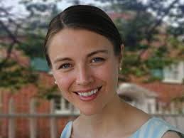 Clarissa Bonner's Instagram, Twitter & Facebook