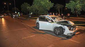 Antalya başta olmak üzere türkiye'den son dakika haberler, köşe yazıları, magazinden siyasete, spordan seyahate bütün konuların tek adresi antalya haberleri platformunda. Antalya Da Otomobil Ile Elektrikli Bisiklet Carpisti 2 Olu Son Dakika Haberleri