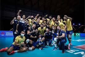 Douglas souza comanda vitória do brasil sobre a sérvia. Selecao Masculina Sai A Lista Dos 12 Para Toquio Web Volei
