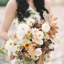 Creamy roses, cafe au lait dahlias, and plenty of foliage will make for a gorgeous autumnal affair. 47 Beautiful Bouquets For A Fall Wedding