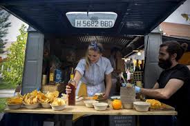 Conocer a cocineros para compartir recetas. Comida Callejera Para Gourmets Madrid El Mundo