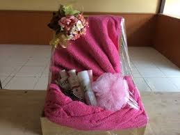 Menghias Seserahan Handuk Cara Wrapping Kotak Seserahan I Mitaseserahan Youtube Handuk Hadiah Perkawinan Hadiah Buatan Tangan