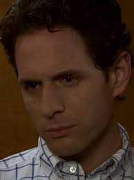 The thunder is very much NOT what makes this sinister #ItsAlwaysSunny  #DennisReynolds