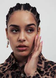 5 Female Singers Under 25 Bilingual Metal Magazine Jorja Smith Black Girl Aesthetic Metal Magazine