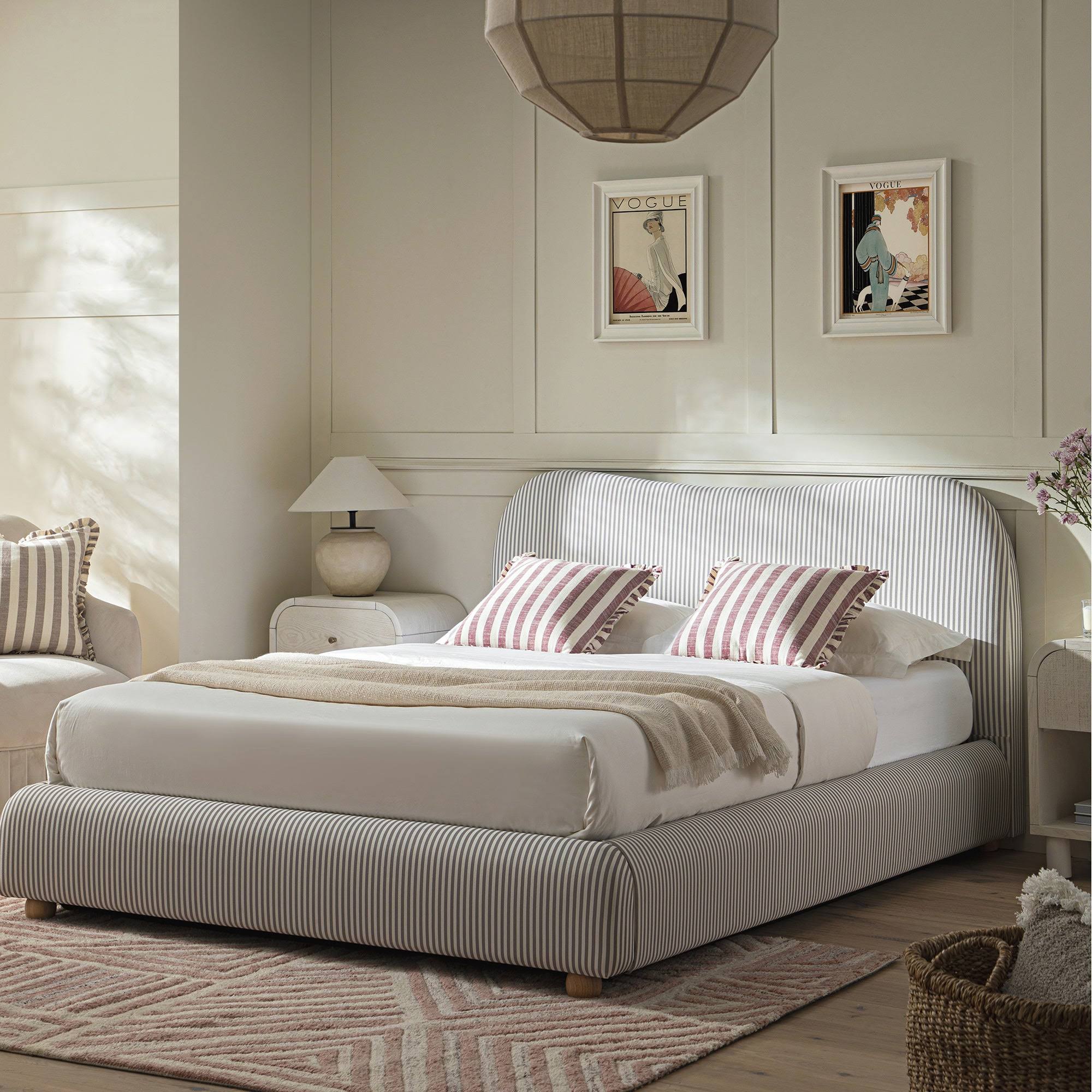Daals Egerie Curved Headboard Ottoman Storage Bed
