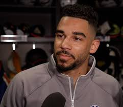 What are the key factors in maintaining high energy during a game?