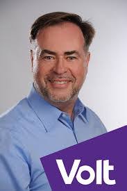 Michael Reuther's Instagram, Twitter & Facebook