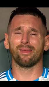 La selección ARGENTINA 🇦🇷 Sub20 luego de eliminar a MÉXICO 🇲🇽 se retiro  del estadio con la canción del CHAVO DEL 8 a todo volumen... 👀