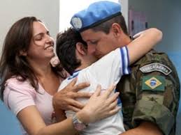 Resultado de imagem para homenagem dia dos pais militar