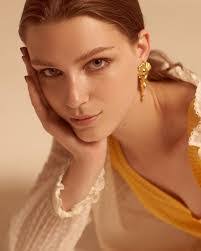 Erica Irwin's Instagram, Twitter & Facebook