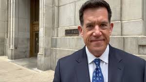 Andy Mormon's Instagram, Twitter & Facebook