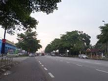 Keselamatan di jalan raya haruslah diutamakan. Jalan Raya Wikipedia Bahasa Indonesia Ensiklopedia Bebas