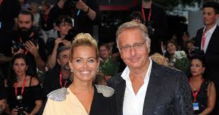 Stefano bonolis martina bonolis silvia bonolis davide bonolis adele bonolis. Sonia Bruganelli La Moglie Di Paolo Bonolis Confessa La Vera Crisi C E Stata Quando E Nata Nostra Figlia E Stata Una Delusione Fortissima Il Fatto Quotidiano