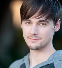 GUYS THIS IS JAKE THOMAS, MATT LIZZIE MCGUIRE'S LITTLE BROTHER NOW. HELP