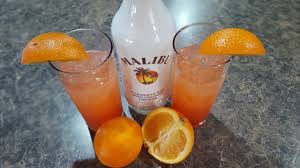 Fruity flavor with coconut rum, this is the perfect rum cocktail. Summer Cocktail Malibu Summer Rose Youtube