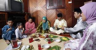 Start by marking pantang larang orang melayu tradisional (siri budaya utusan) as want to read terdapat juga adat dan budaya yang bertentangan dengan ajaran agama islam dan normal pantang larang orang melayu tradisional menghuraikan tentang kepercayaan masyarakat melayu berkaitan. 6 Pantang Larang Harian Masyarakat Melayu Masih Relevan Atau Tidak