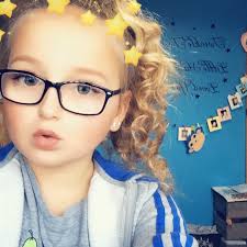 Mia Bateman (@mia_bateman)