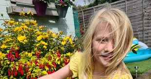 Bionic girl, 6, born with no fingers to be youngest to receive robotic arm 