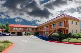 Even though i woke up the next morning thinking i had a flea. Ramada By Wyndham Seatac Airport North Sea With Parking Shuttle