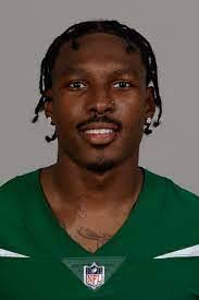 Carey Hardman's Instagram, Twitter & Facebook