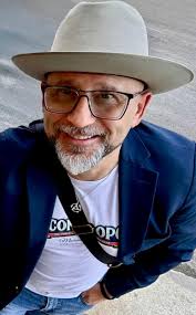 Unsolved Mysteries" Episode #2.28 (TV Episode 1990)