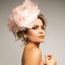 Melina Ramos's Instagram, Twitter & Facebook