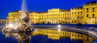 Mit 2,7 millionen besuchern hat das schloss schönbrunn im vorjahr einen rekord erzielt. Tipps Fur Einen Perfekten Tag In Wien Weltreize