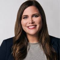 Kari Meadows's Instagram, Twitter & Facebook