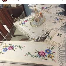 El Dokumasi Kumas Olan Ehram Uzerine Calisilmis El Yapimi Kanavice Salon Takimi Somen 85 85 Konsol 85 32 Sehpa 65 65 4 Adet Kanavice Kanaviceler Elde Nakis