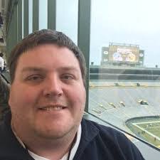 Cameron Groves's Instagram, Twitter & Facebook