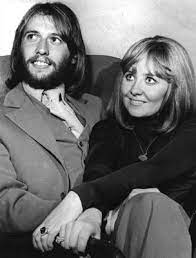 Maurice And Lulu The Couple Married In 18 February 1969 And Divorced In 1973 Their Careers And His Heavy Drinking Forced Them Apart And They Divorced With