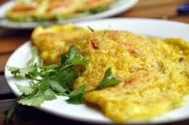 Recette Banh Chew Crepes De Viande Jaune Recette En 2020 Nourriture Cambodgienne Recette Beignet Facile Cuisine Cambodgienne
